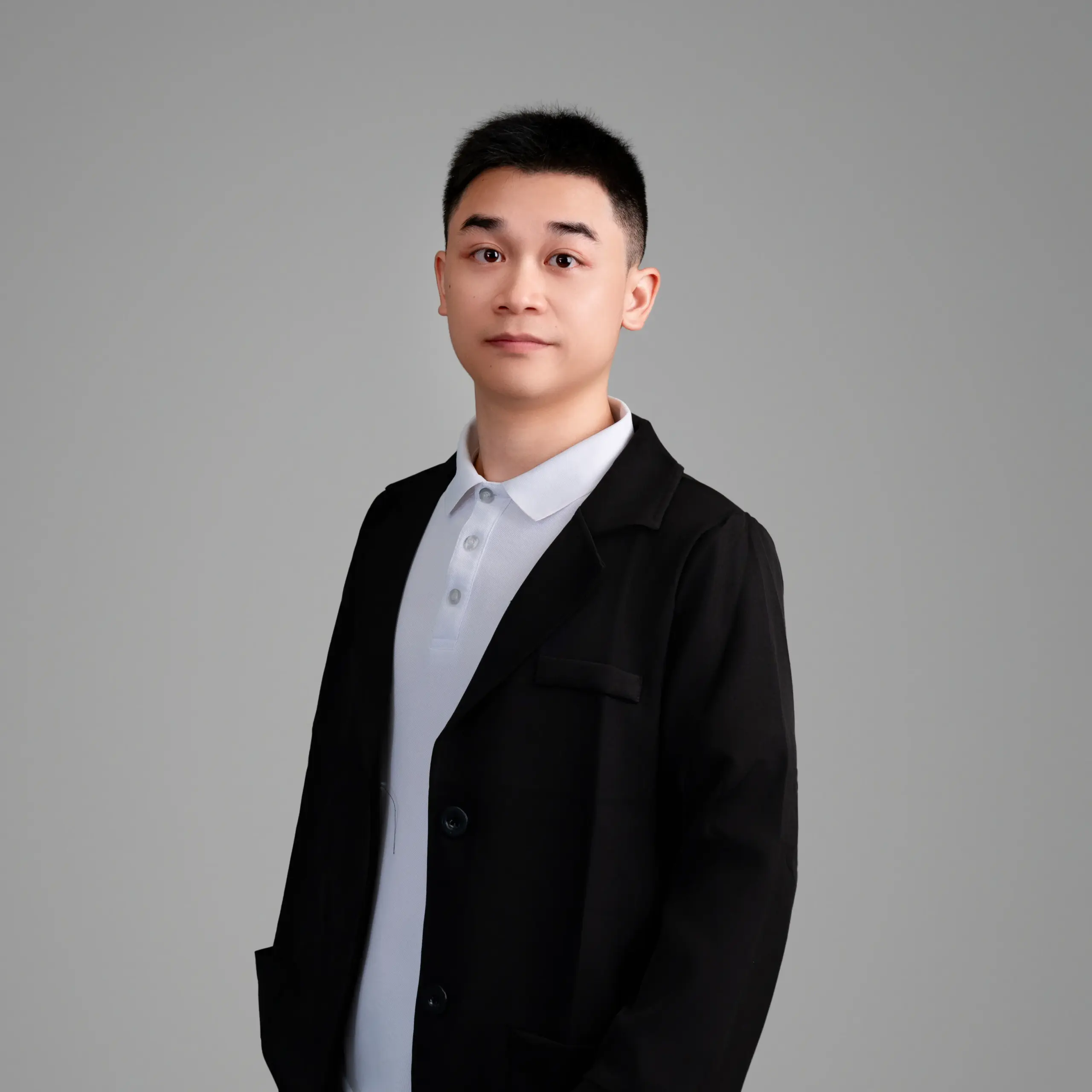 Ryan Chen portrait - senior consultant Kerui